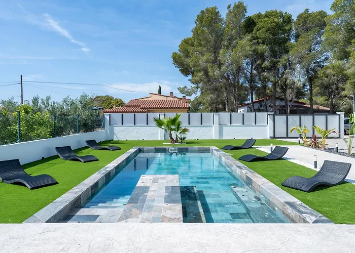 Eden Villa *